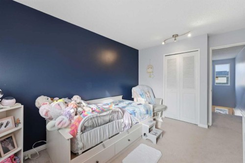 96 Abberfield Crescent Ne, Calgary, AB - Indoor Photo Showing Bedroom