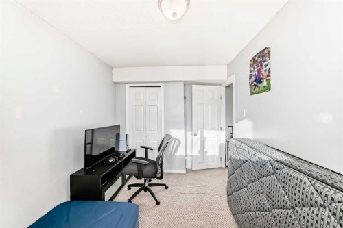 7160 Temple Drive Ne, Calgary, AB - Indoor
