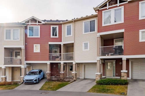 122 Panamount Drive Nw, Calgary, AB - Outdoor With Facade