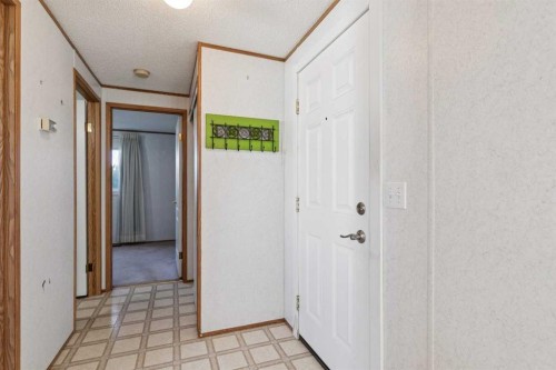 1909 29 Avenue, Nanton, AB - Indoor Photo Showing Other Room