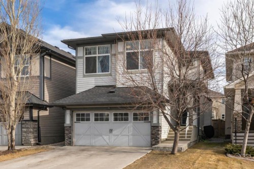 74 Hillcrest Street SW Airdrie, AB T4B 0Y7