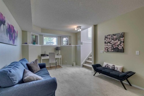 271 Tuscany Valley Drive Nw, Calgary, AB - Indoor