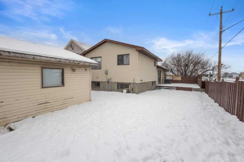 6496 54 Street Ne, Calgary, AB - Outdoor With Exterior