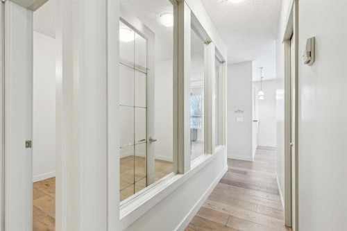202-880 Centre Avenue Ne, Calgary, AB - Indoor Photo Showing Other Room