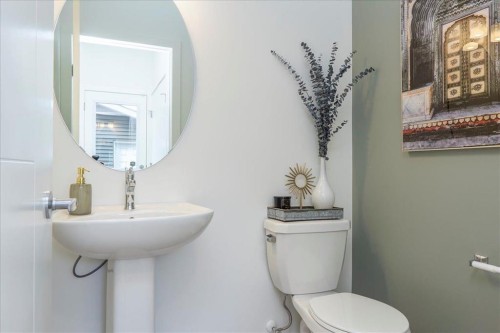 540 Legacy Circle Se, Calgary, AB - Indoor Photo Showing Bathroom