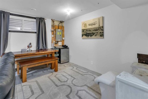 367 Fireside Place, Cochrane, AB - Indoor