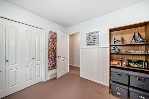 936 Copperfield Boulevard Se, Calgary, AB - Indoor