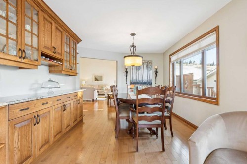 6 Glenbrook Crescent, Cochrane, AB - Indoor Photo Showing Dining Room