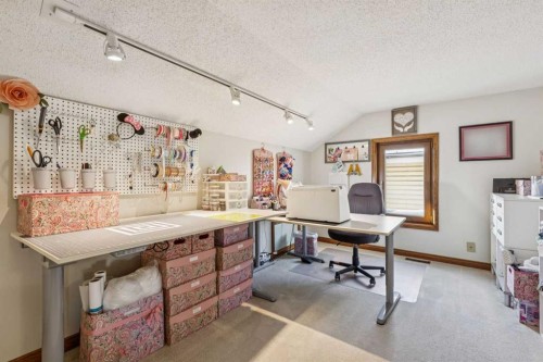 6 Glenbrook Crescent, Cochrane, AB - Indoor