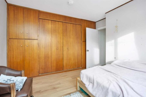 105 2 Avenue Ne, Sundre, AB - Indoor Photo Showing Bedroom