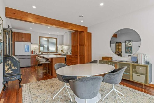 4-511 6Th Avenue, Canmore, AB - Indoor Photo Showing Dining Room
