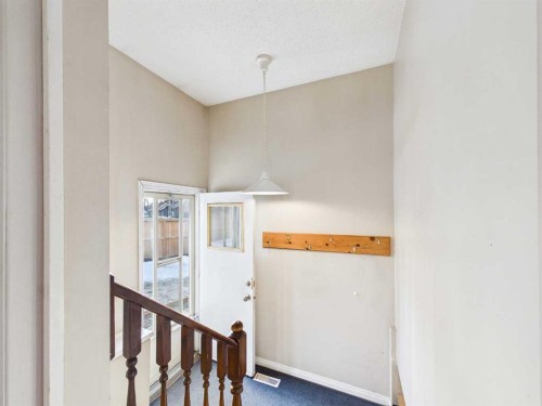 503 Dalcastle Mews Nw, Calgary, AB - Indoor Photo Showing Other Room