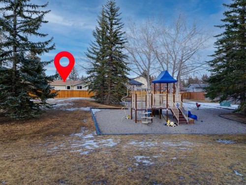 503 Dalcastle Mews Nw, Calgary, AB - Outdoor