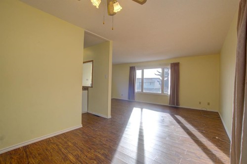 524 51 Avenue West, Claresholm, AB - Indoor Photo Showing Other Room