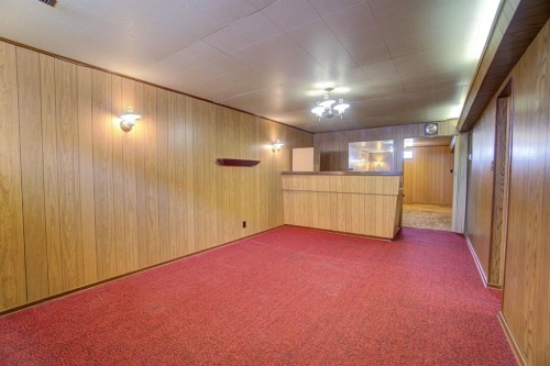 524 51 Avenue West, Claresholm, AB - Indoor Photo Showing Other Room