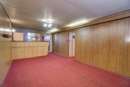 524 51 Avenue West, Claresholm, AB - Indoor Photo Showing Other Room