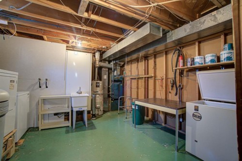 524 51 Avenue West, Claresholm, AB - Indoor Photo Showing Basement