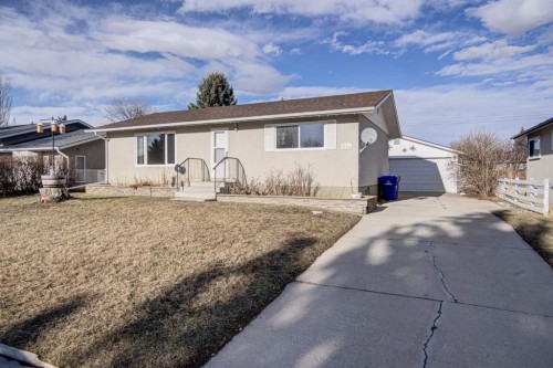 524 51 Avenue West, Claresholm, AB - Outdoor