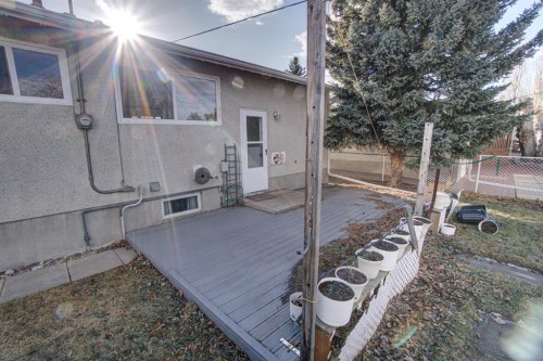 524 51 Avenue West, Claresholm, AB - Outdoor