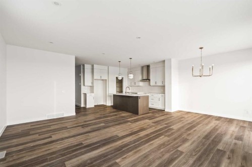 27 Setonvista Grove Se, Calgary, AB - Indoor Photo Showing Kitchen