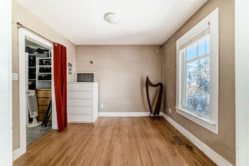 2125 36 Avenue Sw, Calgary, AB - Indoor Photo Showing Other Room