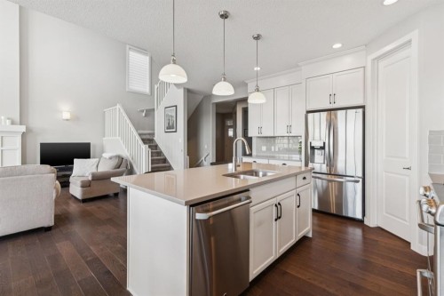 101 Cranarch Common Se, Calgary, AB - Indoor Photo Showing Kitchen With Upgraded Kitchen