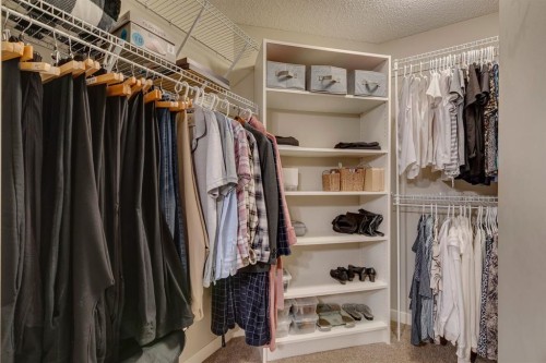 101 Cranarch Common Se, Calgary, AB - Indoor With Storage