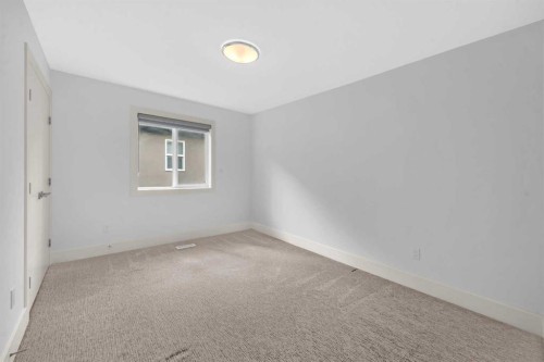 127 Evansview Road Nw, Calgary, AB - Indoor Photo Showing Other Room