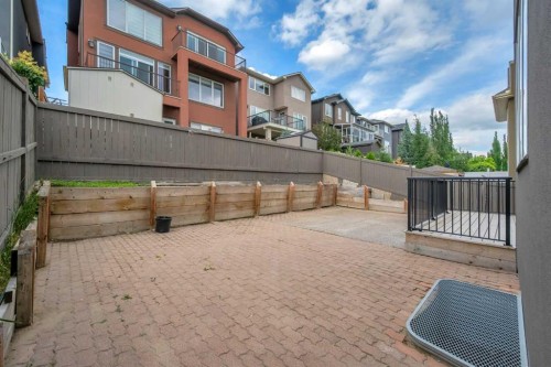127 Evansview Road Nw, Calgary, AB - Outdoor With Exterior