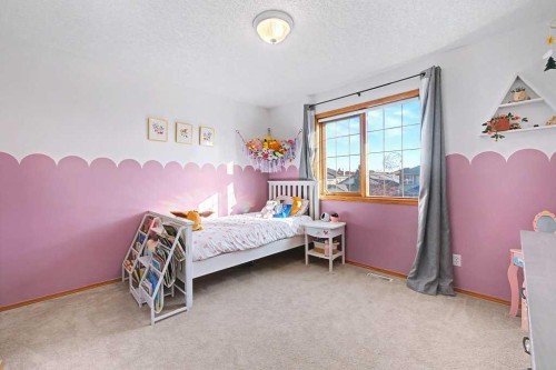 105 Citadel Crest Park Nw, Calgary, AB - Indoor Photo Showing Bedroom