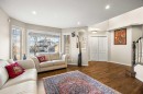 34 Edgeridge Mews Nw, Calgary, AB  - Indoor Photo Showing Living Room 