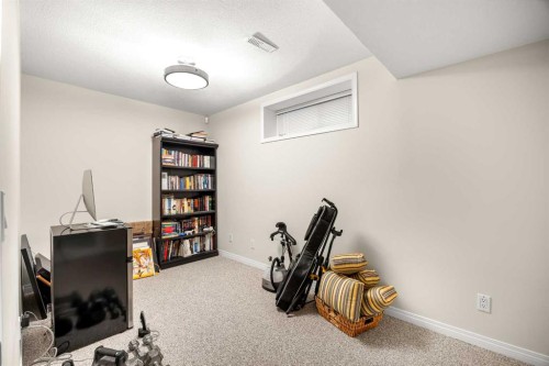 34 Edgeridge Mews Nw, Calgary, AB - Indoor