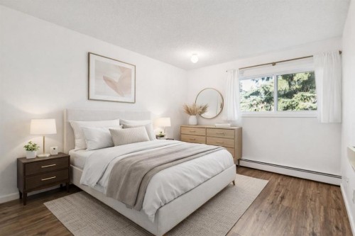 54-366 94 Avenue Se, Calgary, AB - Indoor Photo Showing Bedroom