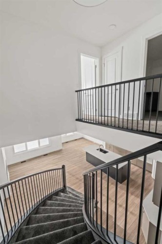 71 Silver Spruce Grove Sw, Calgary, AB - Indoor Photo Showing Other Room