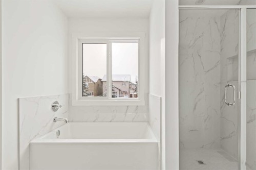 71 Silver Spruce Grove Sw, Calgary, AB - Indoor Photo Showing Bathroom
