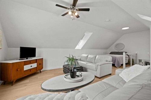 140 Allen Crescent, Vulcan, AB - Indoor Photo Showing Living Room