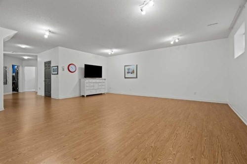 140 Allen Crescent, Vulcan, AB - Indoor Photo Showing Other Room