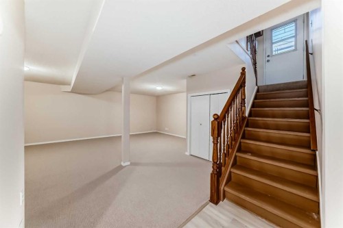 208 Bracewood Road Sw, Calgary, AB - Indoor Photo Showing Other Room