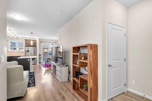 50 Legacy Glen Common Se, Calgary, AB - Indoor Photo Showing Other Room