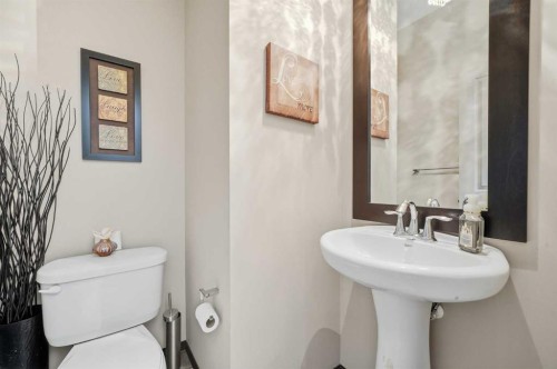 65 Elgin Meadows Circle Se, Calgary, AB - Indoor Photo Showing Bathroom