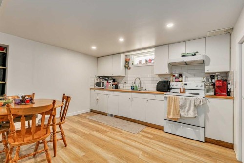 114 Wheatland Trail, Strathmore, AB - Indoor Photo Showing Kitchen