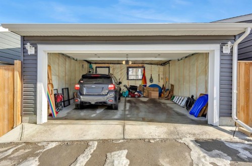 954 Mahogany Boulevard Se, Calgary, AB - Outdoor