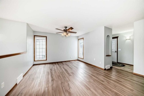 21 Hillview Road, Strathmore, AB - Indoor Photo Showing Other Room