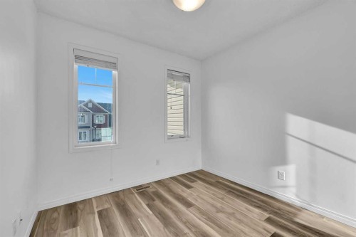169 Windstone Park Sw, Airdrie, AB - Indoor Photo Showing Other Room