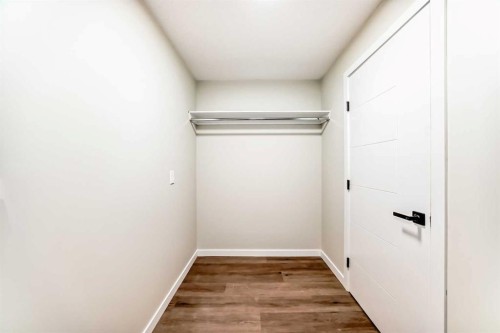 624 Shawinigan Drive Sw, Calgary, AB - Indoor