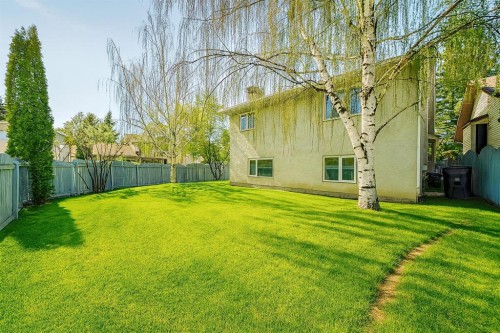 624 Shawinigan Drive Sw, Calgary, AB - Outdoor