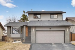 68 Bermondsey Rise NW Calgary, AB T3K 1T9