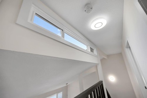 308 Doverview Crescent Se, Calgary, AB - Indoor Photo Showing Other Room