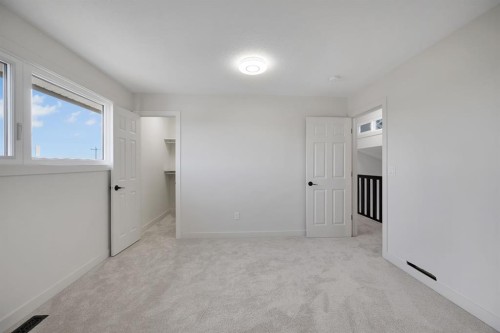 308 Doverview Crescent Se, Calgary, AB - Indoor Photo Showing Other Room