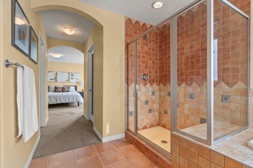 153 Crestridge Way Sw, Calgary, AB - Indoor Photo Showing Bathroom